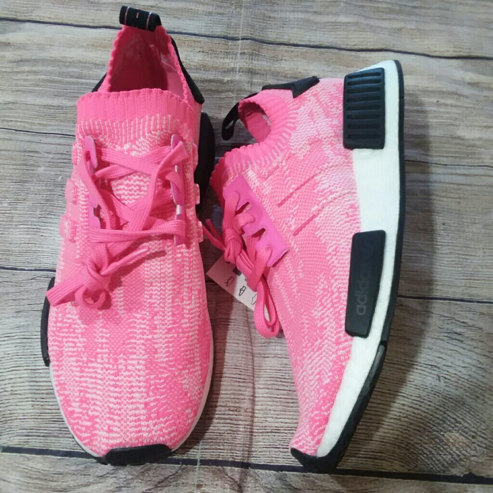 New Adidas NMD R1 Primeknit Pink Running Shoes